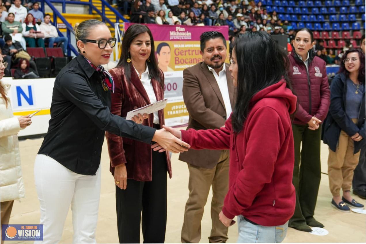 En la UMSNH somos aliadas y aliados de la presidenta de México, Claudia Sheinbaum: Yarabí Ávila