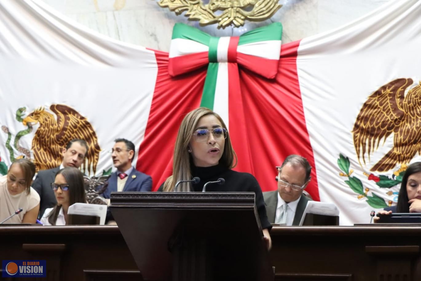 Frenar compras obligatorias en escuelas y reforzar la gratuidad educativa propone Grecia Aguilar