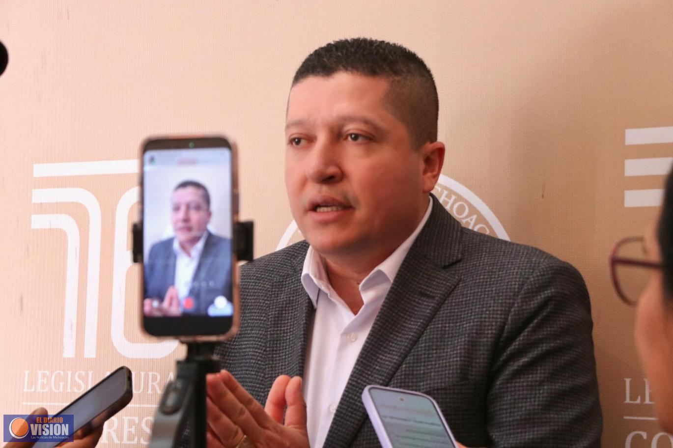 Presenta Vicente Gómez iniciativa para enunciar en la Ley las violencias de las mujeres