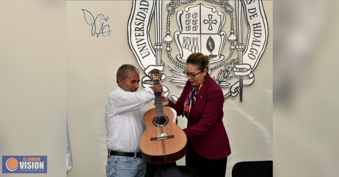 Licenciatura en Guitarrería, una realidad en administración de Yarabí Ávila