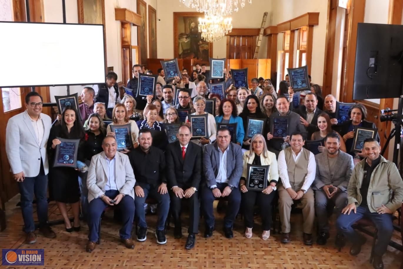 Reconoce Congreso y STASPLE a trabajadores mayor antigüedad al servicio del Poder Legislativo