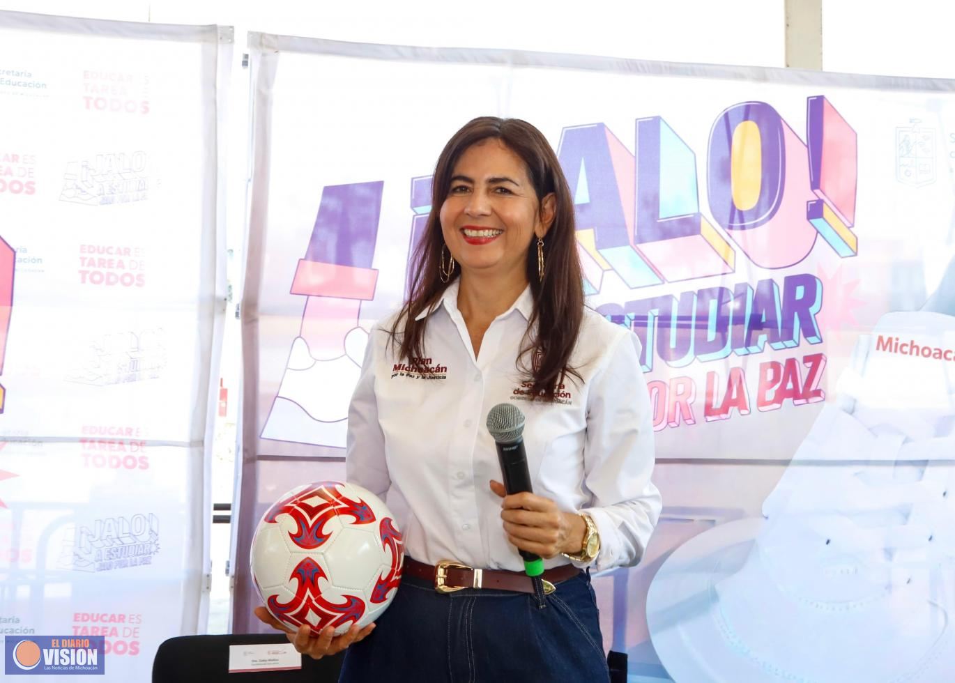 Transformamos la educación de 6 mil estudiantes en Tacámbaro y Turicato: Gabriela Molina