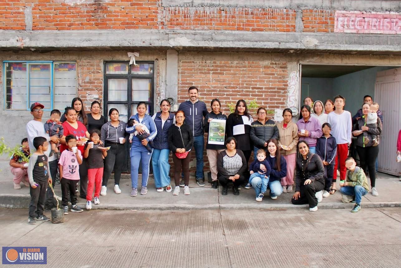 Yankel Benítez ofrece respaldo solidario a vecinos de Ampliación Gertrudis Sánchez