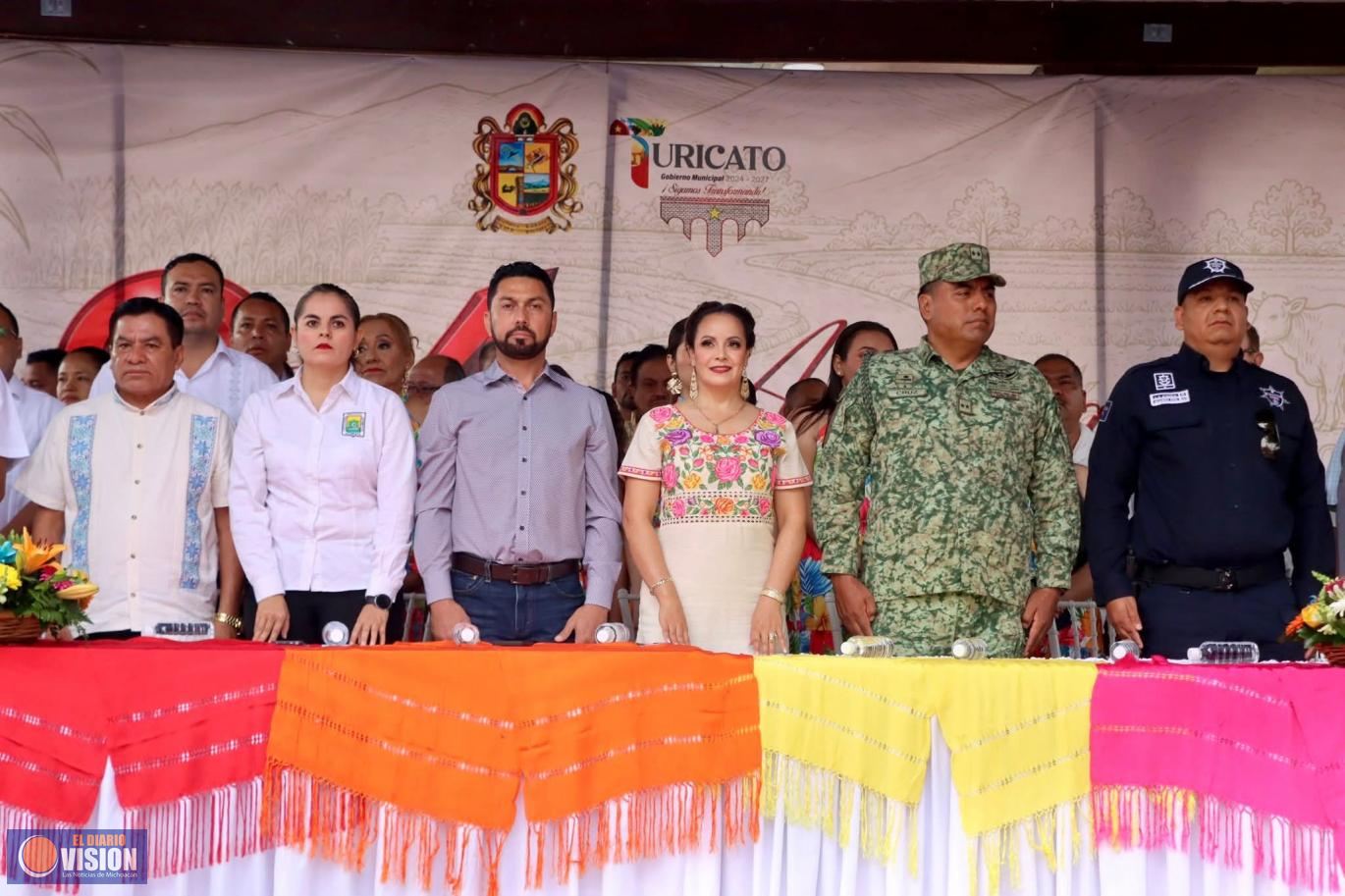 Conmemora Turicato 94 años de elevación a municipio