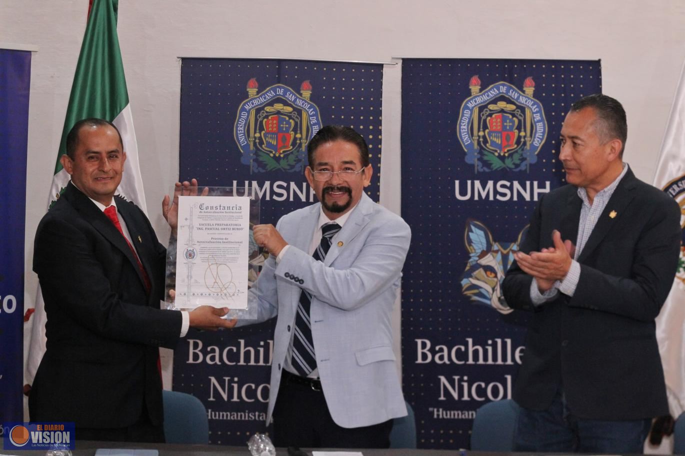 Rectora Yarabí Ávila somete por primera vez a autoevaluación al bachillerato nicolaita 