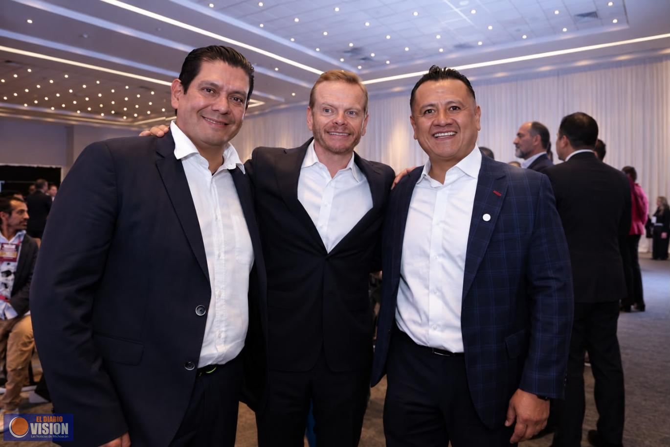 Ernesto Núñez reconoce designación de Carlos Torres Piña y refrenda llamado a la unidad rumbo a 2027