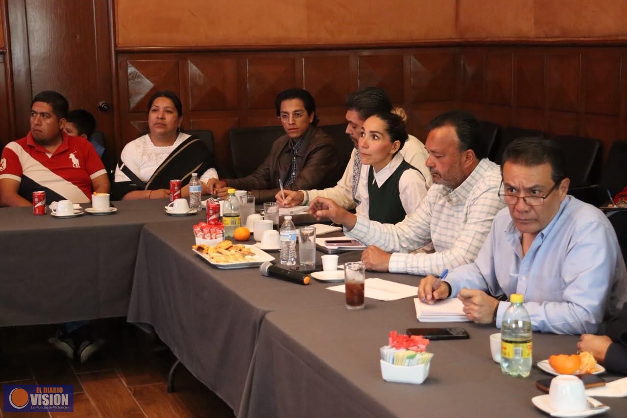 Gobierno estatal se alista junto con comunidades de la zona lacustre para la Noche de Muertos