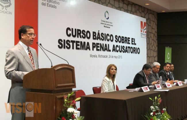 Tan sólo en mayo y junio, alrededor de 4,500 personas se capacitan en el Nuevo sistema de justicia