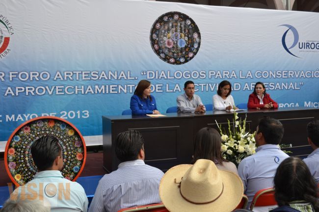 Legisladoras panistas realizaron el Primer Foro Artesanal en Quiroga