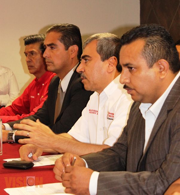 Aldo Macías instruye a sus colaboradores a dar resultados con transparencia