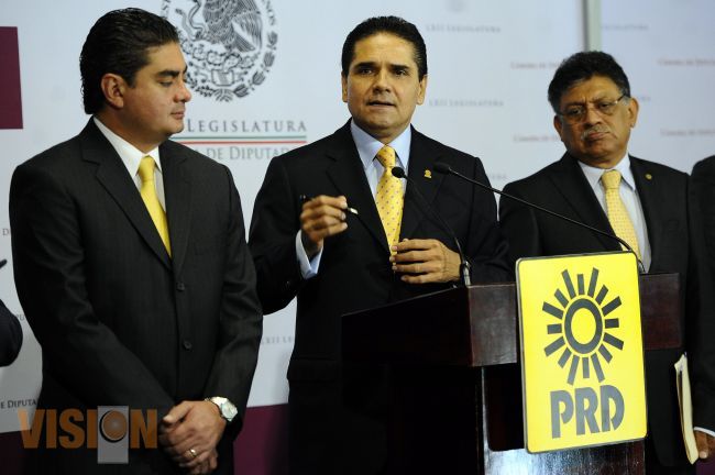 Gobernadores desairaron a los diputados del PRD