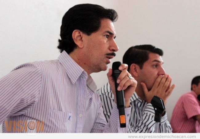 El diputado Osvaldo Esquivel sufre atentado