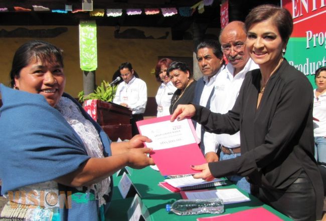 Autoridades municipales entregan más de 600 mil pesos, para la ejecución proyectos productivos en l