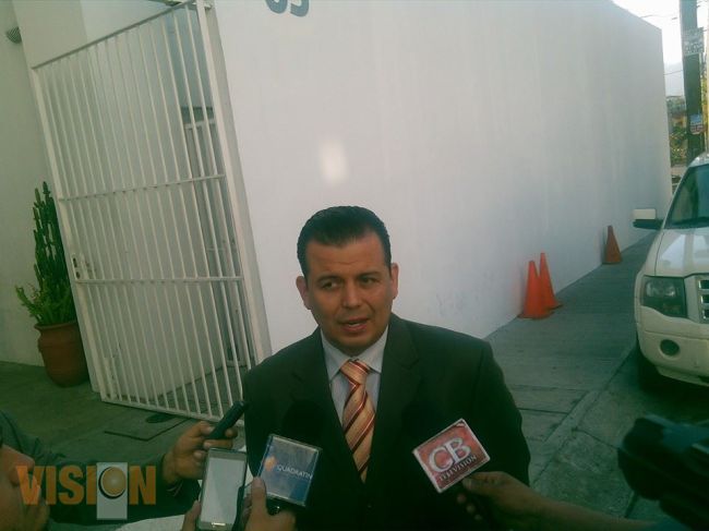 Comparece Guillermo Valencia ante la PGR.