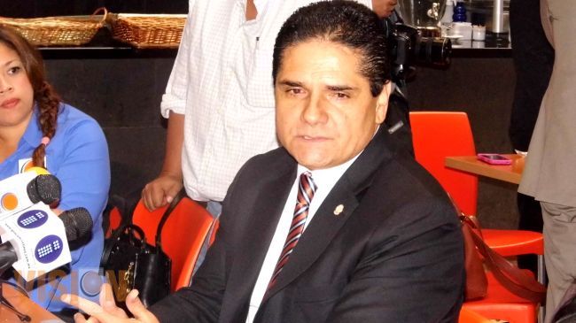 Que se atienda el caso de Michoacán más allá de los asuntos legales, exige Silvano Aureoles