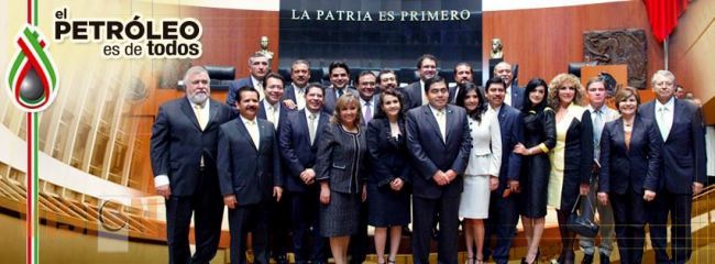 Senadores del PRD en apoyo a senadora Iris Vianey Mendoza