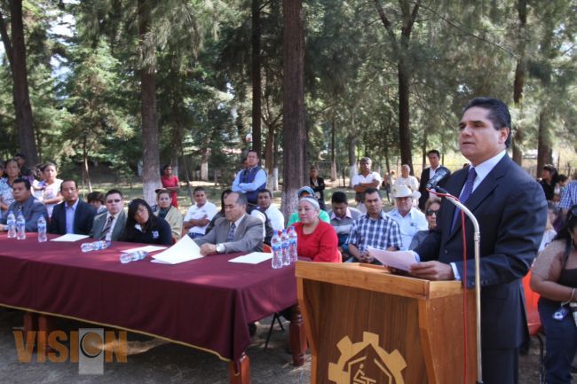 Trabaja Silvano en proyecto de impulso a la educación ante la federación