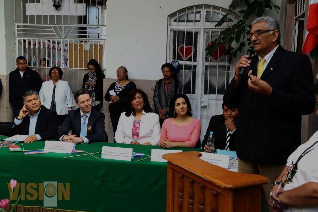Firman convenio Michoacán y Holanda para intercambio docente