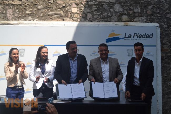 Firma Convenio con el Ayuntamiento de La Piedad