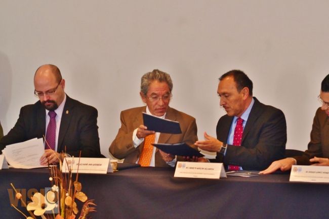 La UMSNH y la UNLA firman convenio de colaboración.