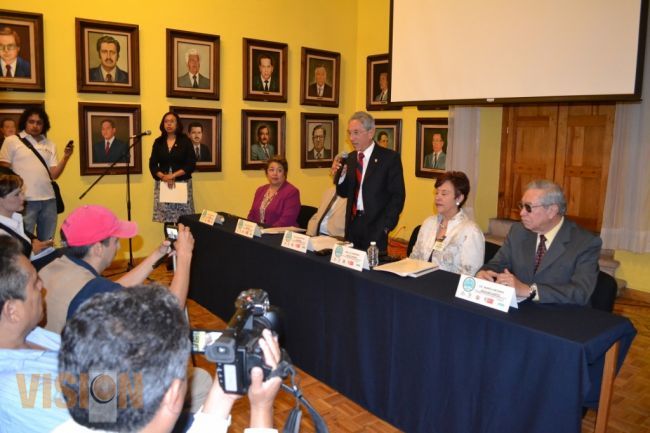 Salvador Jara Guerrero, inaugura el IV Congreso de Historiadores de las Ciencias y las Humanidades.