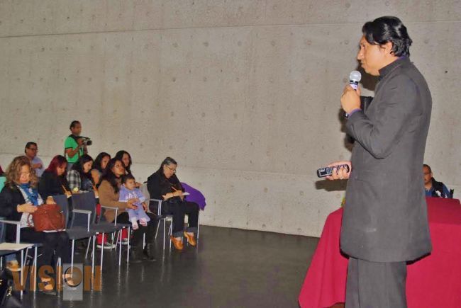 La verdad existe, la mentira se fabrica:Gil Castillo.