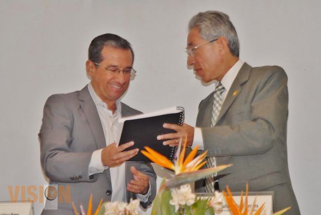 Entrega Facultad de Economía de la UMSNH estudio de mercado a Diconsa.