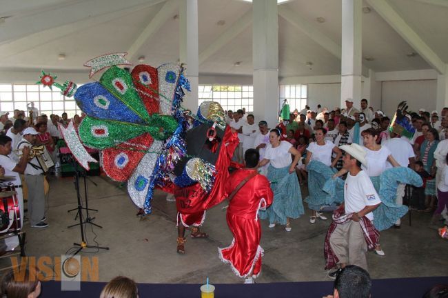 Recrean internos del Cereso Charo día de Carnaval
