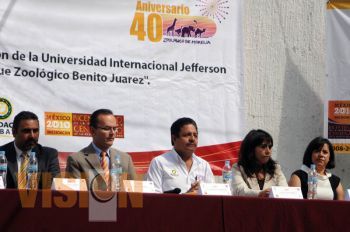 La Universidad Jefferson firma convenio con el Zoologico de Morelia