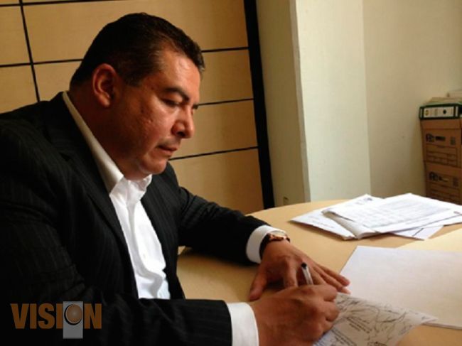 Comparece el alcalde de Tacámbaro, Octavio Aburto Inclán