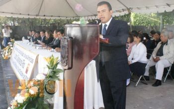 Encabeza Fidel Calderón acto cívico en memoria del General Cárdenas del Río en su tierra natal