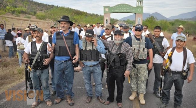 Se investiga a Mireles por el presunto homicidio de cinco personas