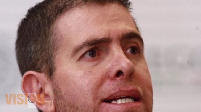Llama Alfredo Castillo a denunciar actos de corrupción