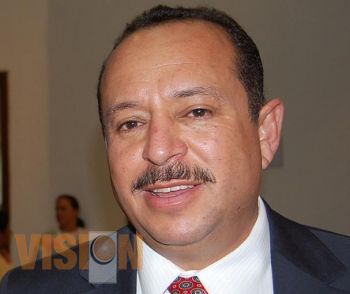 Fabiola Alanis da la cara por el gobierno