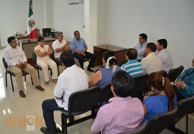 Se reúne Magaña de la Mora con abogados litigantes de Lázaro Cárdenas.