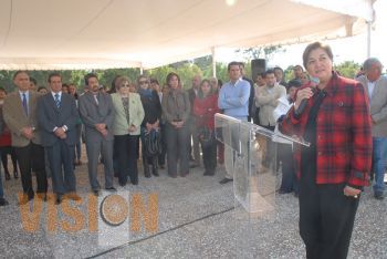 Colocación de la Cápsula del tiempo de la Universidad Michoacana