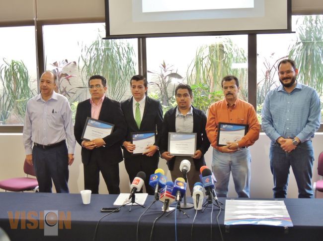 La CEDH premia a los ganadores del Segundo Concurso de Ensayo sobre Derechos Humanos.