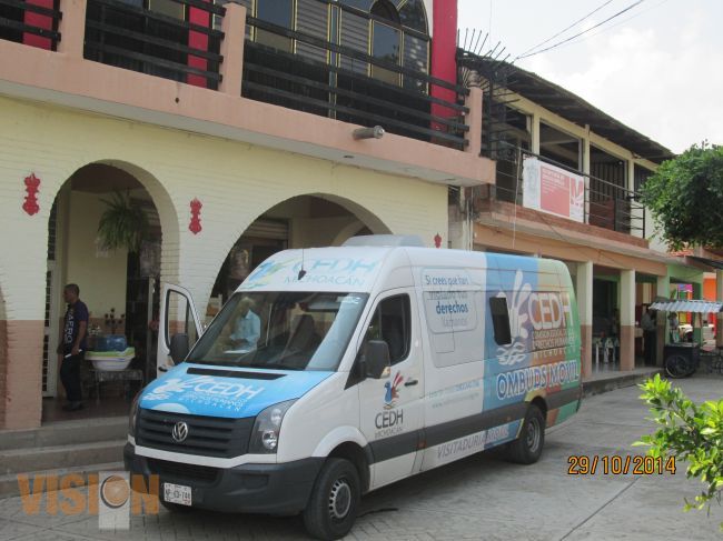 Continúa ombudsmóvil recorridos por el Estado.