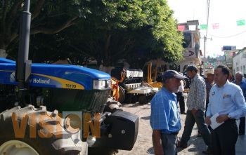 Entrega Sagarpa de apoyos en Queréndaro