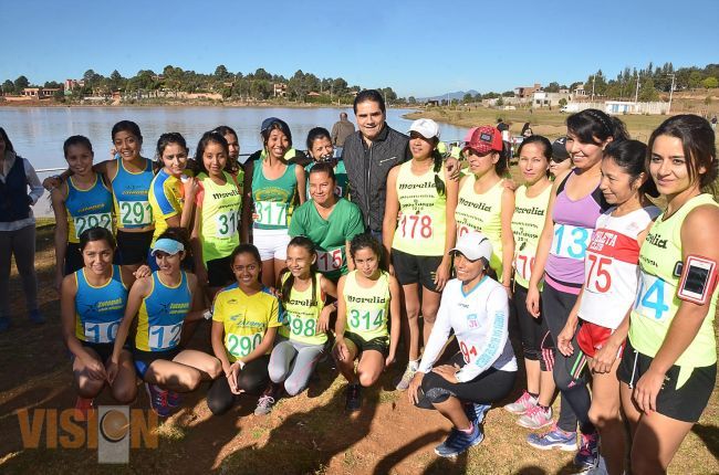 Silvano Aureoles impulsor del deporte michoacano