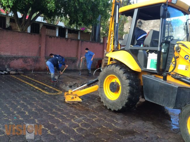 Repara OOAPAS fuga en Virrey de Mendoza.