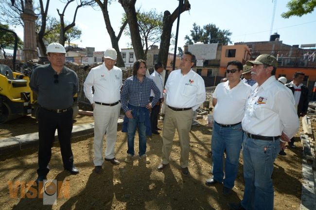 Superviso Wilfrido Lázaro avances en la rehabilitación de la Plaza Carrillo