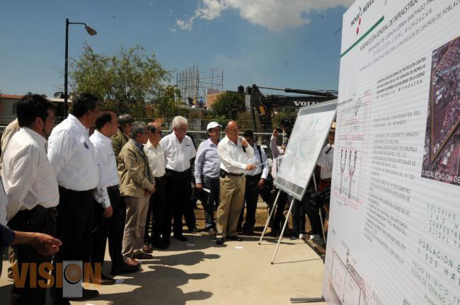 Inauguran cárcamo de bombeo en Morelia y entregan maquinaria para los distritos de riego. 