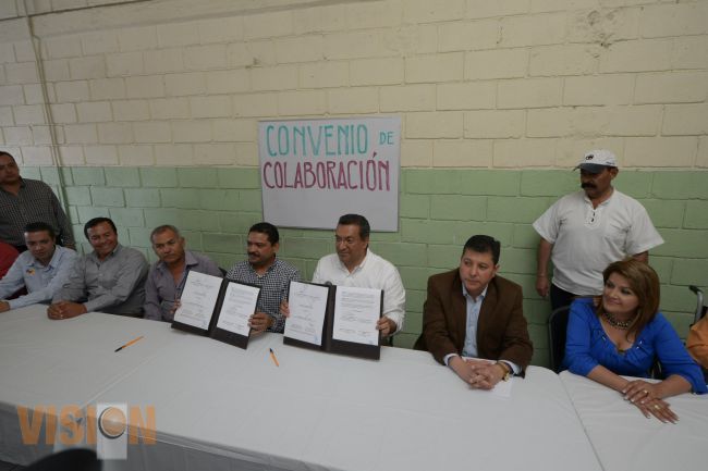 WLM firma convenio de trabajo con la Central de Abastos.