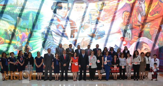 Poder Judicial de Michoacán se suma a la Colecta de la Cruz Roja Mexicana.