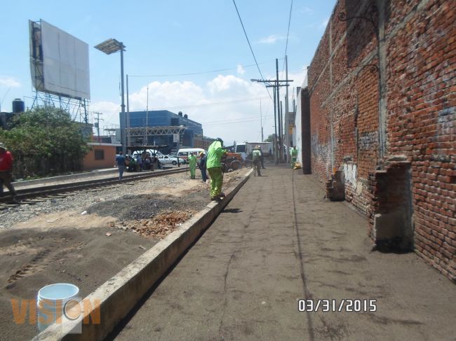 Rehabilitado acceso al Centro de Atención Canina y se reconstruyó andador peatonal