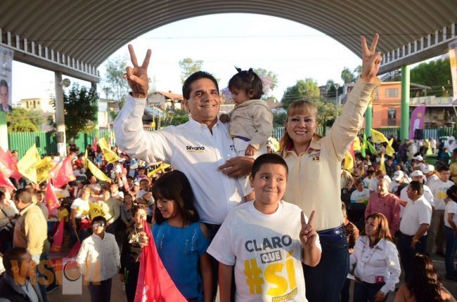 Lupita Herrera se consolida en el octavo distrito