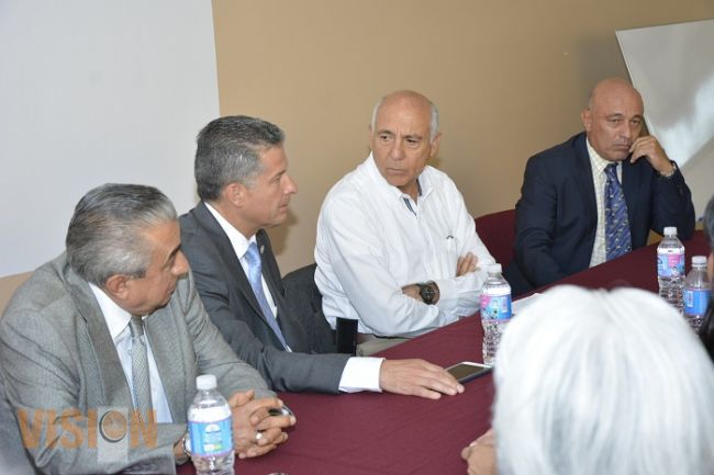 Candidatos de partidos tradicionales son 