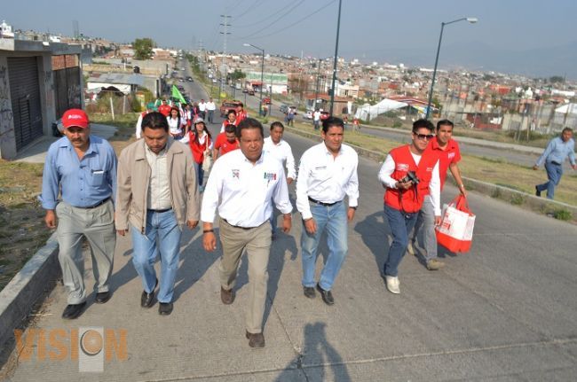 Continúa Ernesto Núñez con recorrido de colonias en Morelia ganando más adeptos