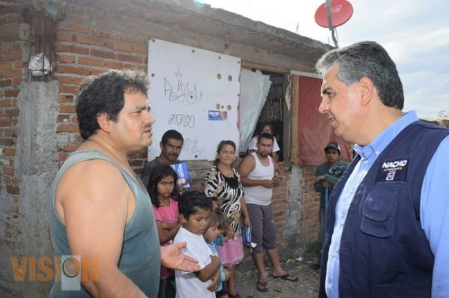Nacho Alvarado escucha a colonos que exigen cambiar en grande a Morelia